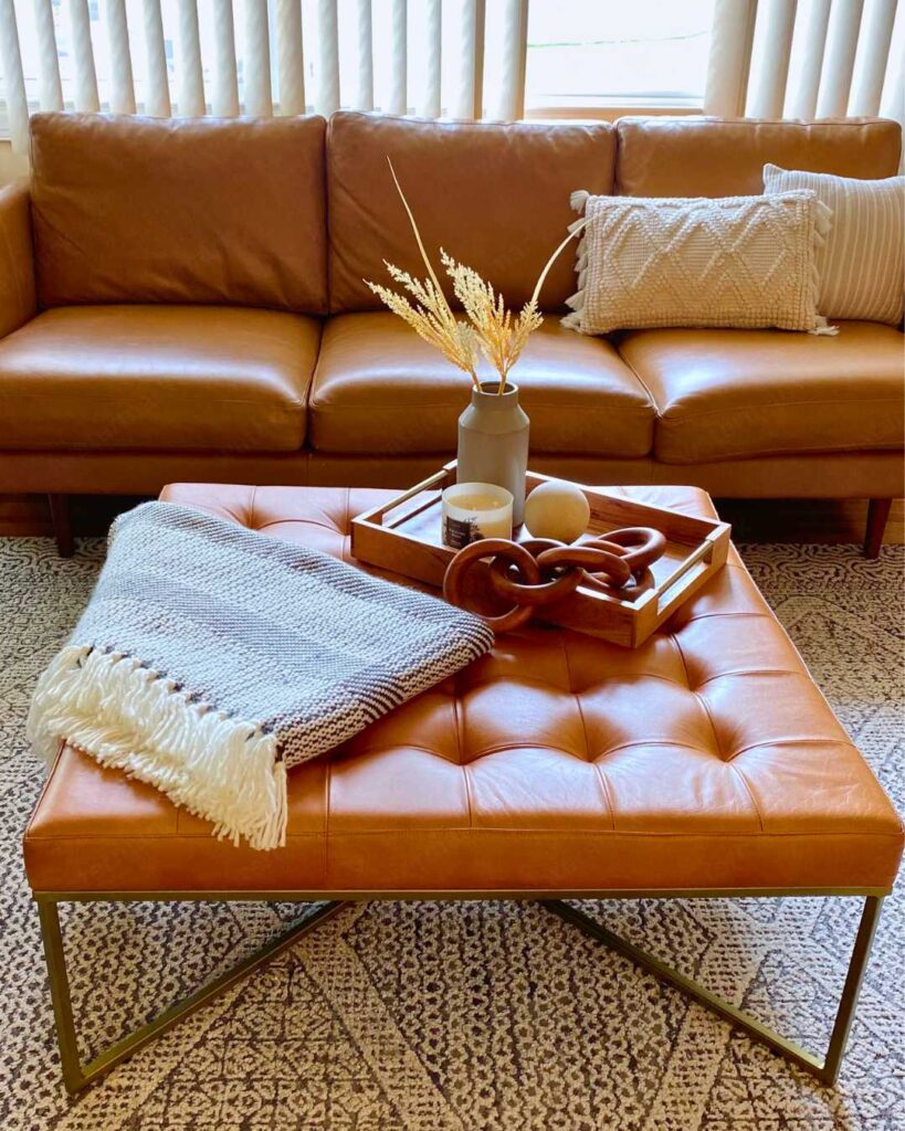 Fall Coffee Table Decoration Idea