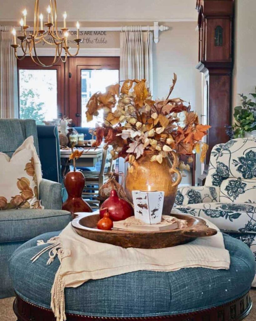 Fall Coffee Table Decoration Idea