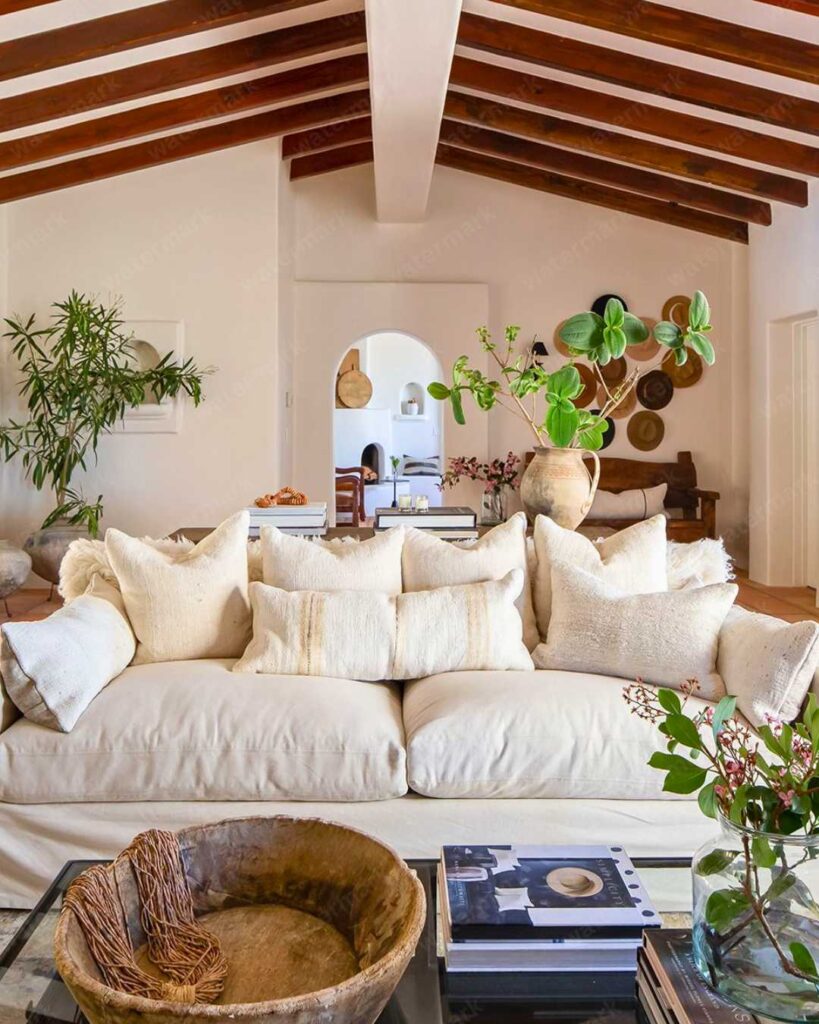 mediterranean living room