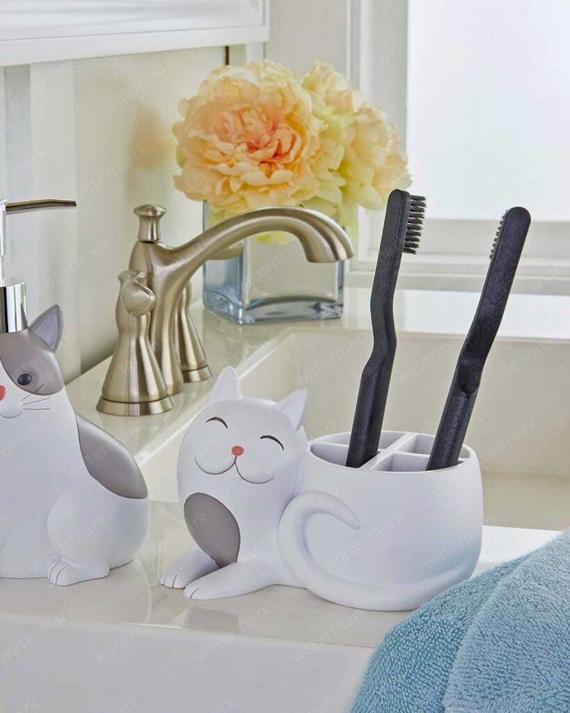 pet play cat Toothbrush Holder